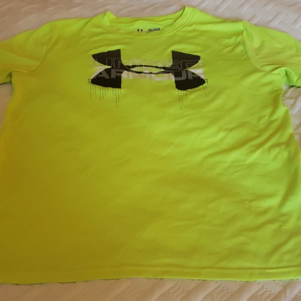 Under Armour dri-fit t-shirt